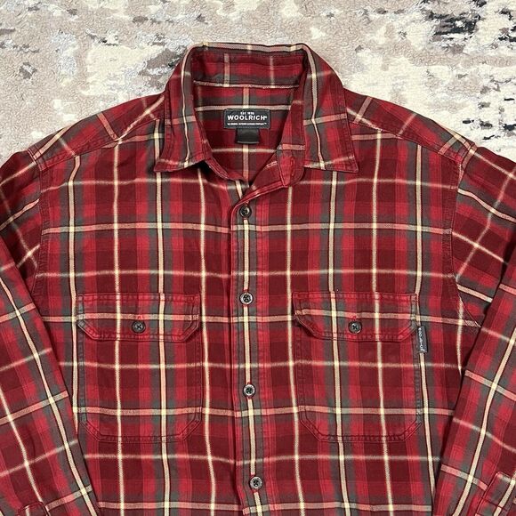 Woolrich Plaid Flannel Button Down Shirt Men's Size Large Red Green Outdoor - Picture 9 of 11